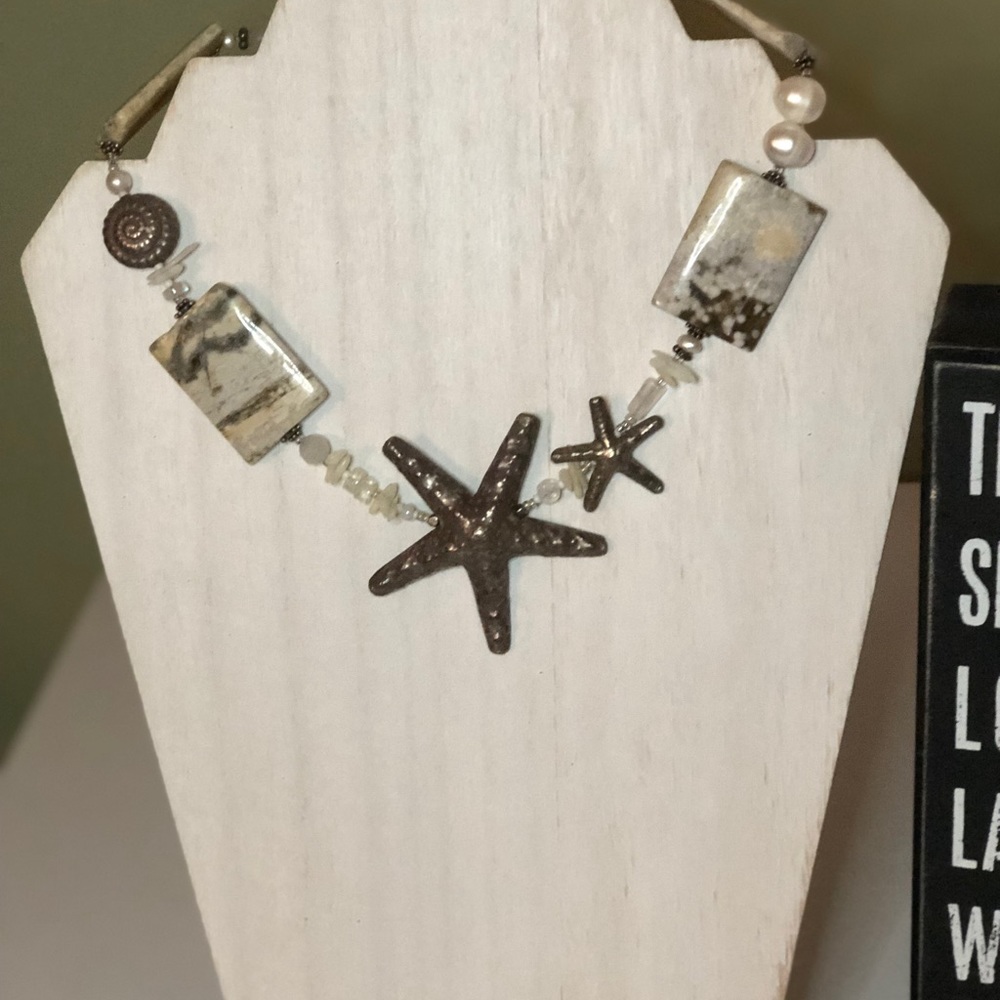 Distinctive silver, pearl and stone necklace
